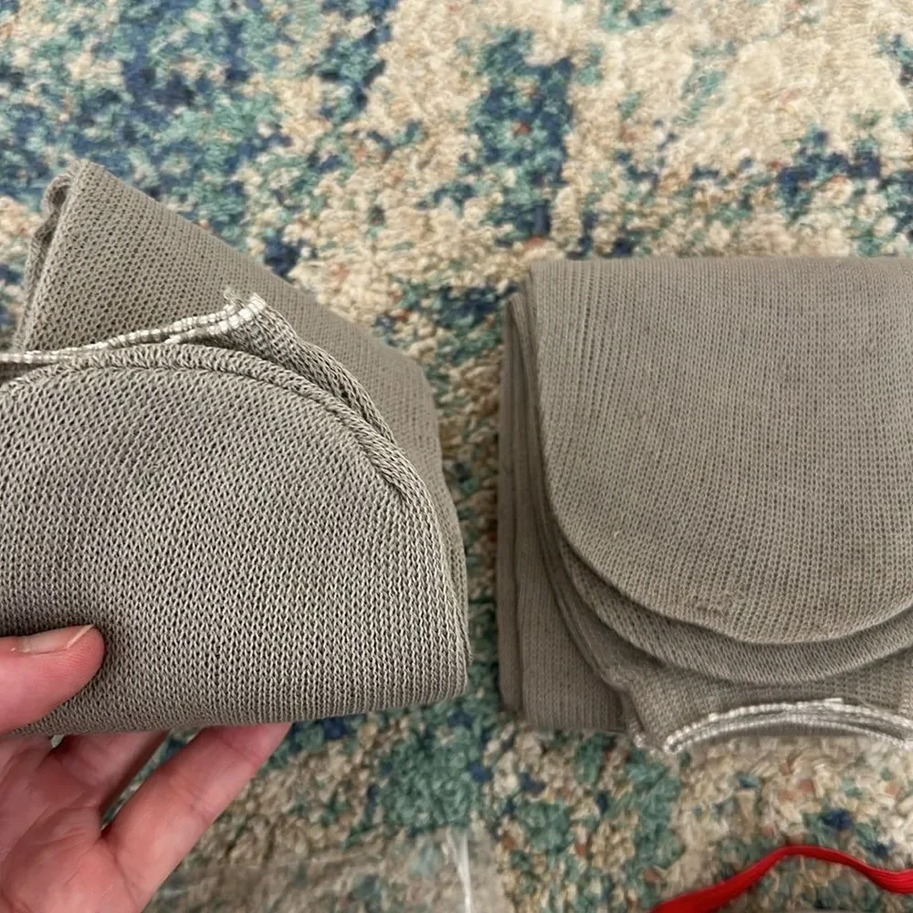 NEW Emirates Airlines Toiletries Bag with Doubles